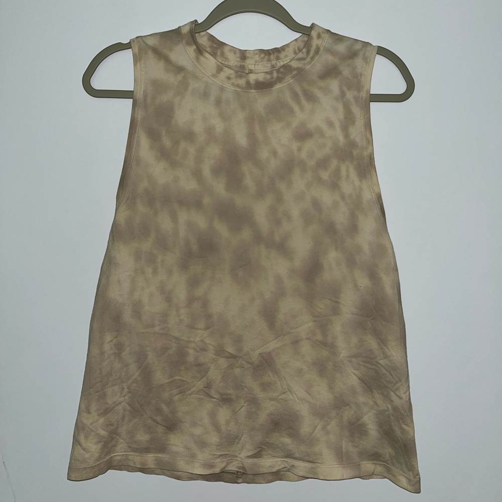 Lululemon workout Tank
